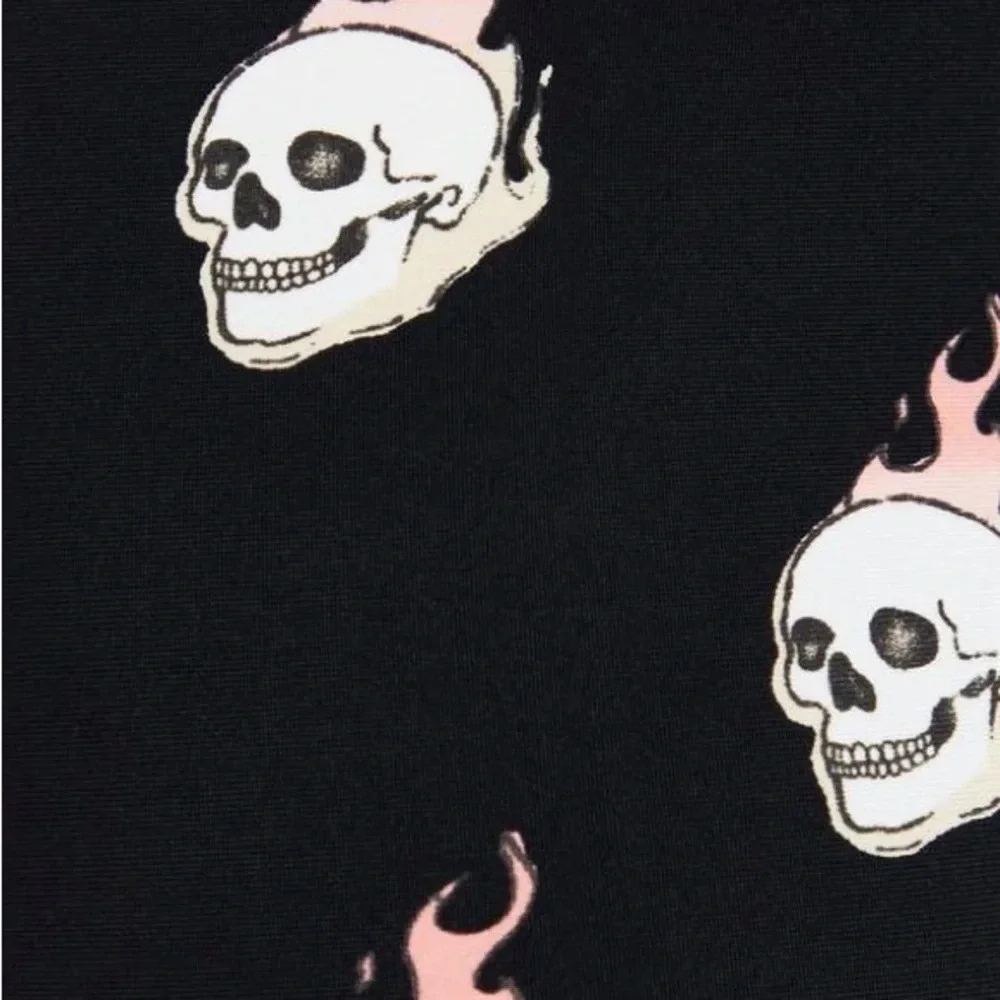 Torrid Performance Core Mesh Side Inset Active Legging Skulls Fire Plus Size 1X